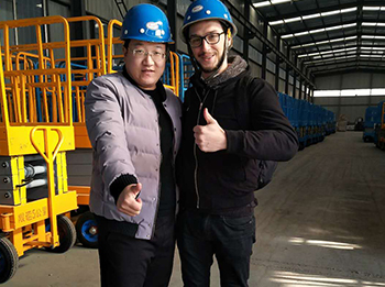 外国友人来厂参观